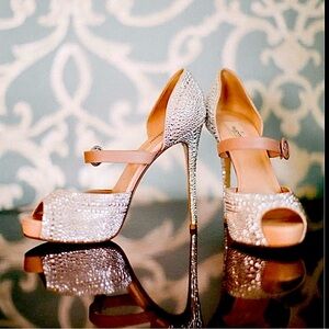 Valentino Garavani Rockstud Mary Jane D'Orsay Suede Silver Stiletto Heels